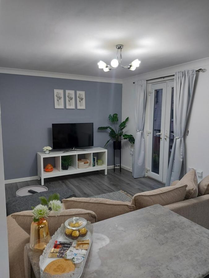 Lovely 1-Bedroom Condo With Parking On Premises Minworth Kültér fotó